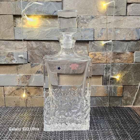 WHISKEY DECANTER SET - Picture 2 of 8